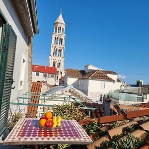 3* Guest house Malena Palace Experience